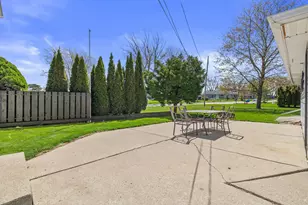 2849 Arrowhead St, Racine, WI 53402 - Photo 27