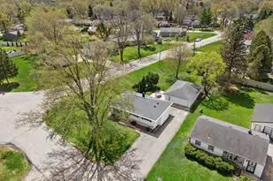2849 Arrowhead St, Racine, WI 53402 - Photo 31