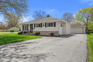 2849 Arrowhead St, Racine, WI 53402 - Photo 25