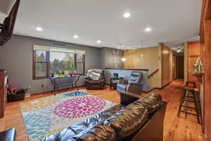 W293S3017 Ancestral Dr, Genesee, WI 53188 - Photo 7