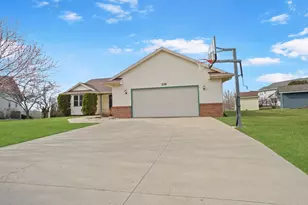 206 Sunset Ct, Mayville, WI 53050 - Photo 37