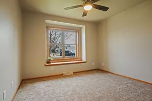 206 Sunset Ct, Mayville, WI 53050 - Photo 17