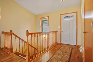 206 Sunset Ct, Mayville, WI 53050 - Photo 3