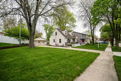 8718 W Stuth Ave, West Allis, WI 53227 - Photo 29