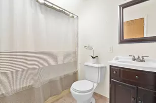 1335 Broadway Ave, Sheboygan, WI 53081 - Photo 17