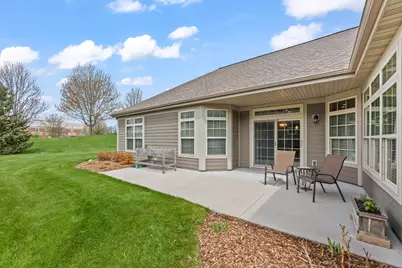 W179N11507  Blackstone Cir, Germantown, WI 53022 - Photo 7