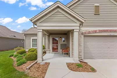 W179N11507  Blackstone Cir, Germantown, WI 53022 - Photo 3