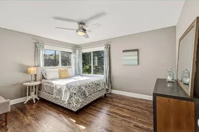 1430  Woodside Ln, Elm Grove, WI 53122 - Photo 9