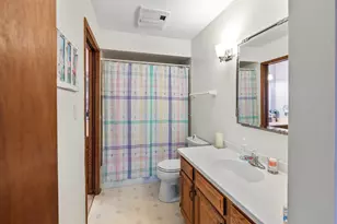 N82W13506 Fond Du Lac Ave, Menomonee Falls, WI 53051 - Photo 21
