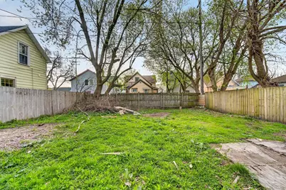 1307  Center St, Racine, WI 53403 - Photo 21