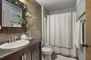 9200 S 44th St, Franklin, WI 53132 - Photo 21