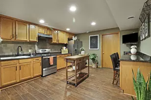 9200 S 44th St, Franklin, WI 53132 - Photo 27