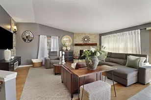 9200 S 44th St, Franklin, WI 53132 - Photo 7