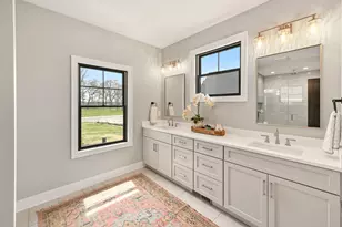 254 River Oaks Cir, Delafield, WI 53018 - Photo 21