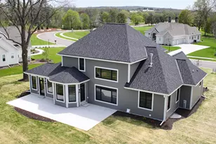 254 River Oaks Cir, Delafield, WI 53018 - Photo 45