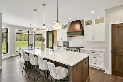 254  River Oaks Cir, Delafield, WI 53018 - Photo 11