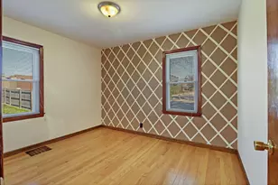 7526 38th Ave, Kenosha, WI 53142 - Photo 9