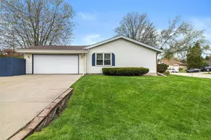 4901 Regal Ct, Racine, WI 53406 - Photo 3