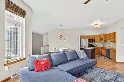 18950  Toldt Woods Dr #19, Brookfield, WI 53045 - Photo 21