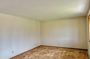 1206 E Cedar Ave, Manitowoc, WI 54220 - Photo 3