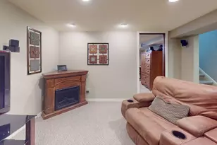 2945 S 104th St, West Allis, WI 53227 - Photo 19