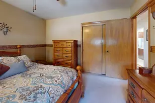 2945 S 104th St, West Allis, WI 53227 - Photo 11