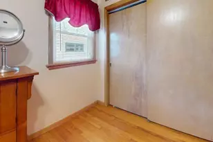 2945 S 104th St, West Allis, WI 53227 - Photo 15