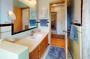 2945 S 104th St, West Allis, WI 53227 - Photo 9