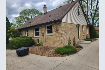 2945 S 104th St, West Allis, WI 53227 - Photo 35
