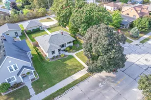 2504 Lakeshore Dr, Sheboygan, WI 53081 - Photo 33