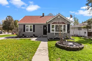 927 Clover St, Lake Geneva, WI 53147 - Photo 3