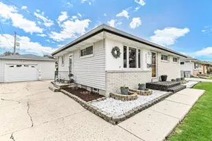 8019 W Norwich St, Milwaukee, WI 53220 - Photo 29