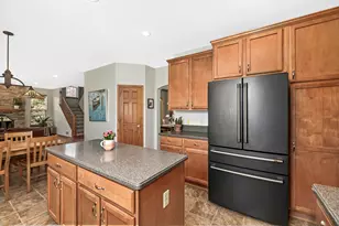 639 Prairie Hill Ave, Mukwonago, WI 53149 - Photo 15
