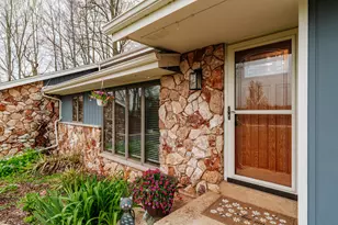 S86W24960 Stonehill Dr, Vernon, WI 53149 - Photo 43