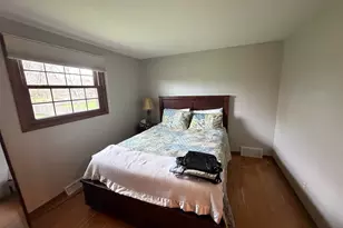 1701 W River Forest Dr, Mequon, WI 53092 - Photo 15