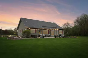 N43W33183 Glen Parc Cir, Nashotah, WI 53058 - Photo 43