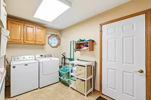 N43W33183 Glen Parc Cir, Nashotah, WI 53058 - Photo 27