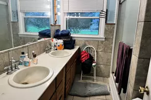 8665 N Hawthorne Rd, River Hills, WI 53217 - Photo 21