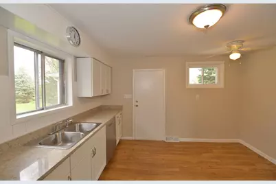 5312  Spring St, Racine, WI 53406 - Photo 15