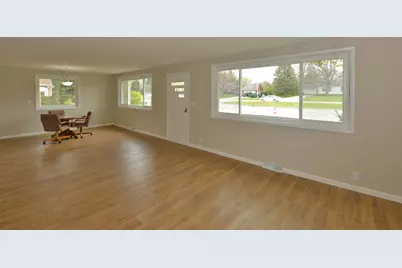 5312  Spring St, Racine, WI 53406 - Photo 5