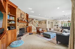 N29W30593 Foxwood Dr, Delafield, WI 53072 - Photo 11
