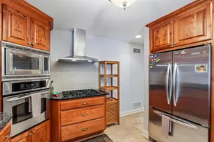 N29W30593 Foxwood Dr, Delafield, WI 53072 - Photo 35