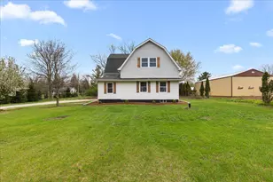 2185 E Newark Dr, Trenton, WI 53090 - Photo 3