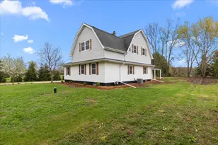 2185 E Newark Dr, Trenton, WI 53090 - Photo 5