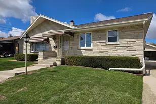 1212 S 35th St, Manitowoc, WI 54220 - Photo 3