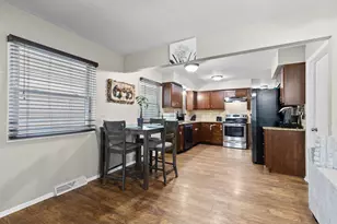 2108 S 72nd St, West Allis, WI 53219 - Photo 7