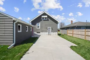 7607 39th St, Kenosha, WI 53142 - Photo 27