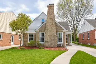 5242 N Bay Ridge Ave, Whitefish Bay, WI 53217 - Photo 45
