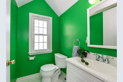 5242 N Bay Ridge Ave, Whitefish Bay, WI 53217 - Photo 31