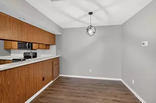 N110W17051 Ashbury Ln, Germantown, WI 53022 - Photo 5